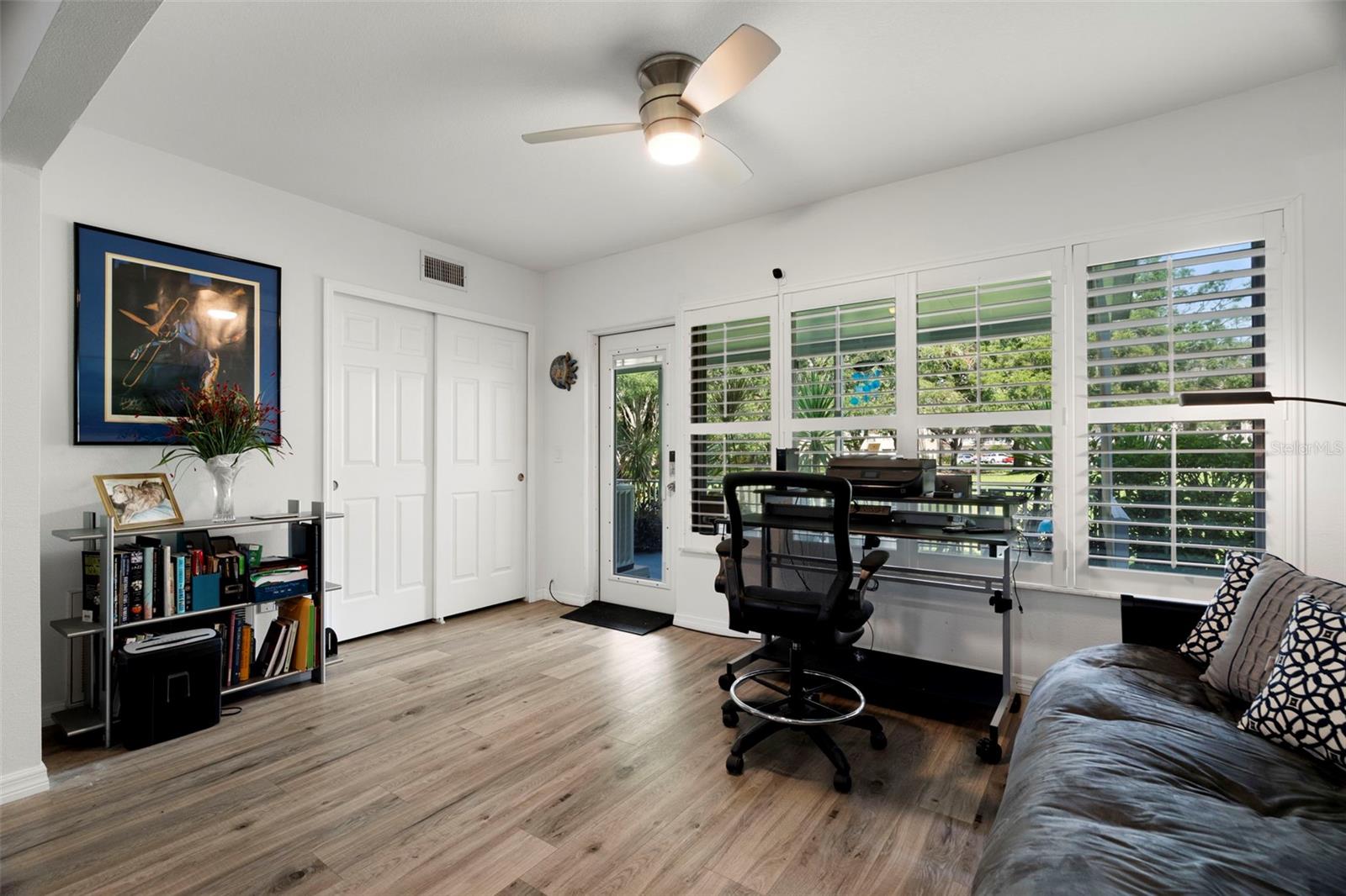 Office/flex space