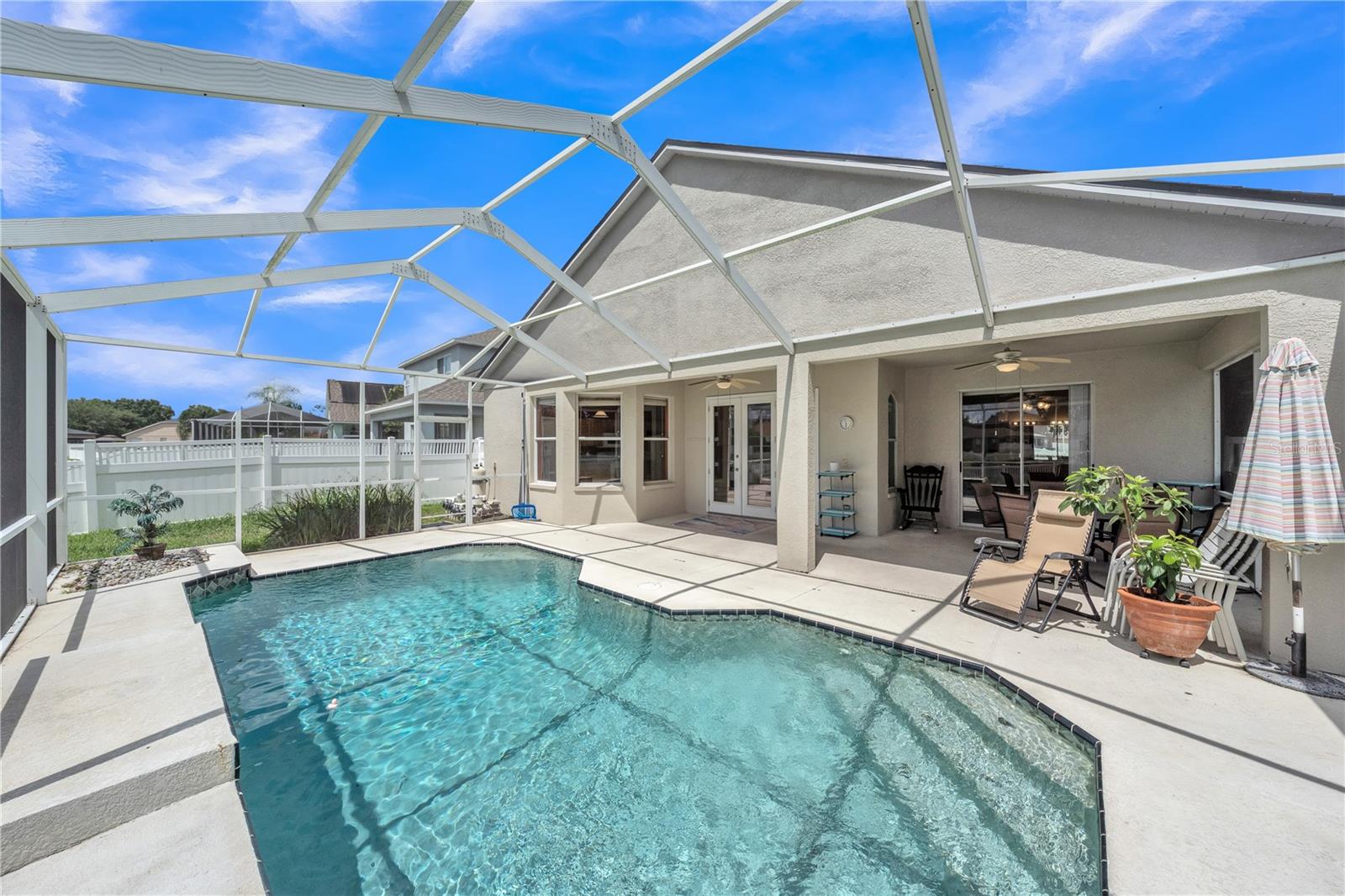 Perfect Sunsets, Dazzling Pool