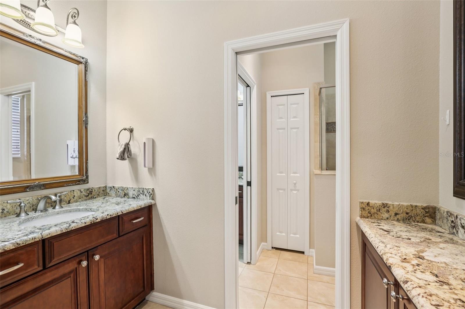 Bathroom 4 - Jack & Jill