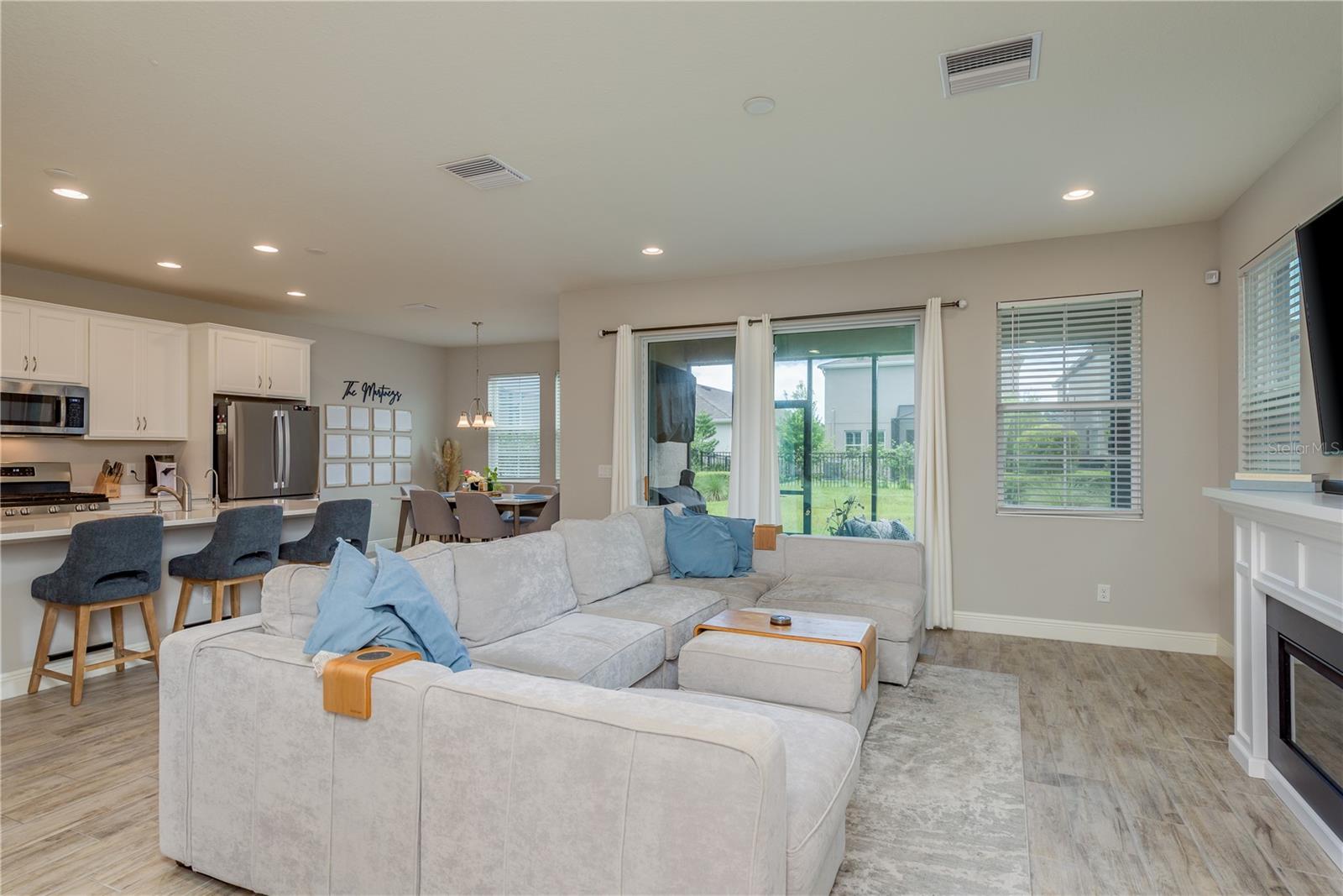 Family gatherings and get togethers are easy here! Lots of space