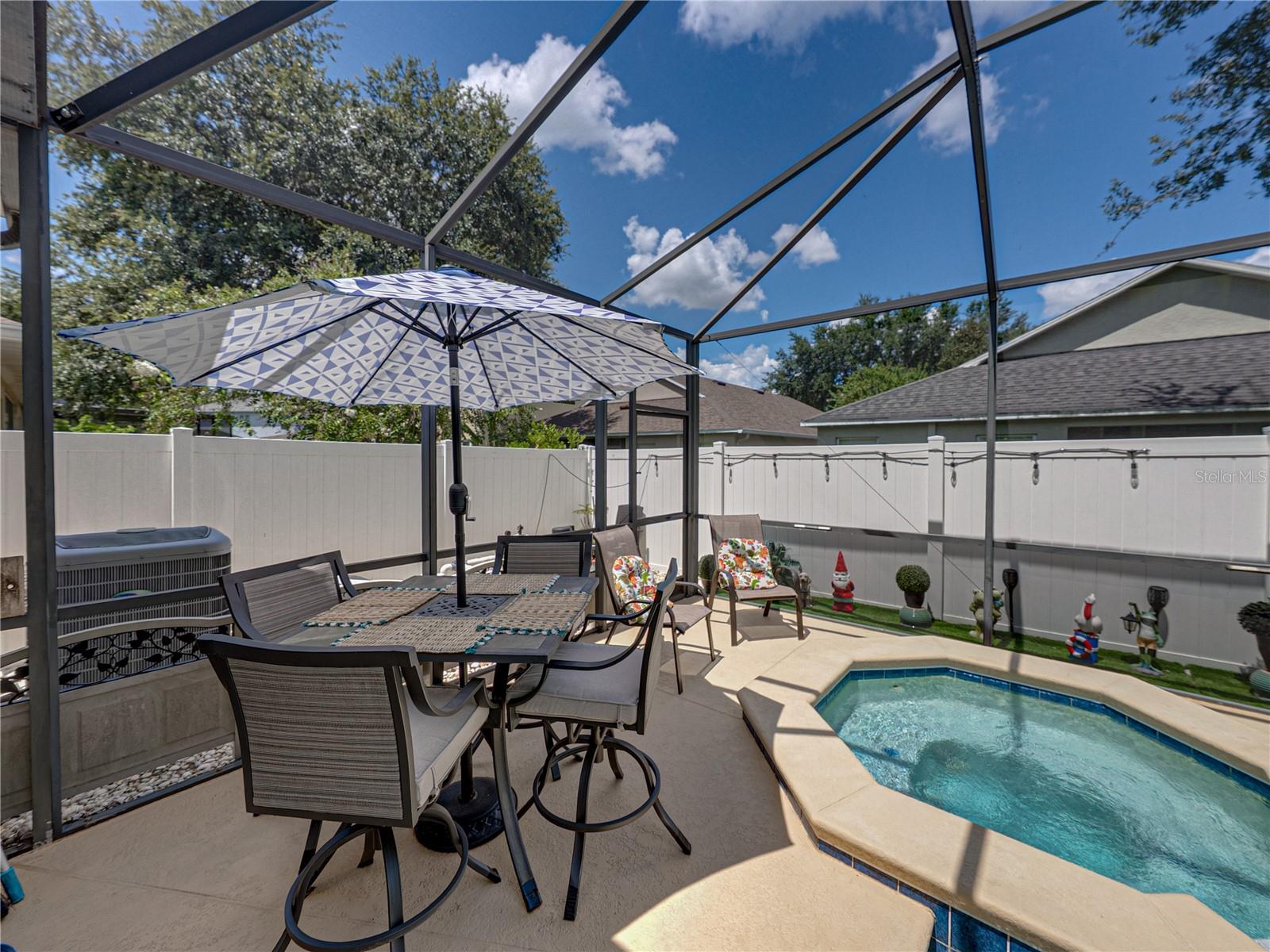 Screened-in pool