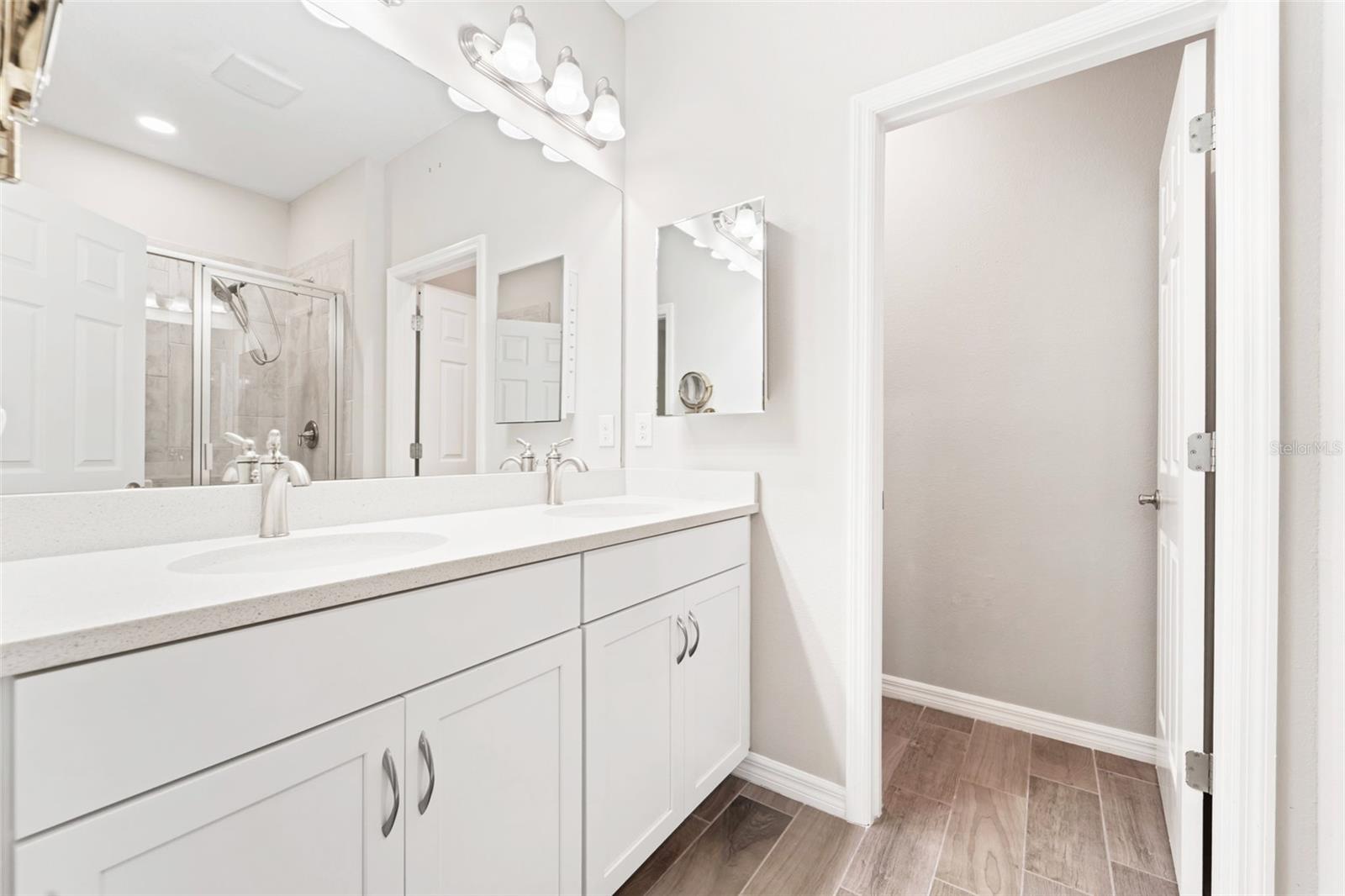 Second bedroom ensuite