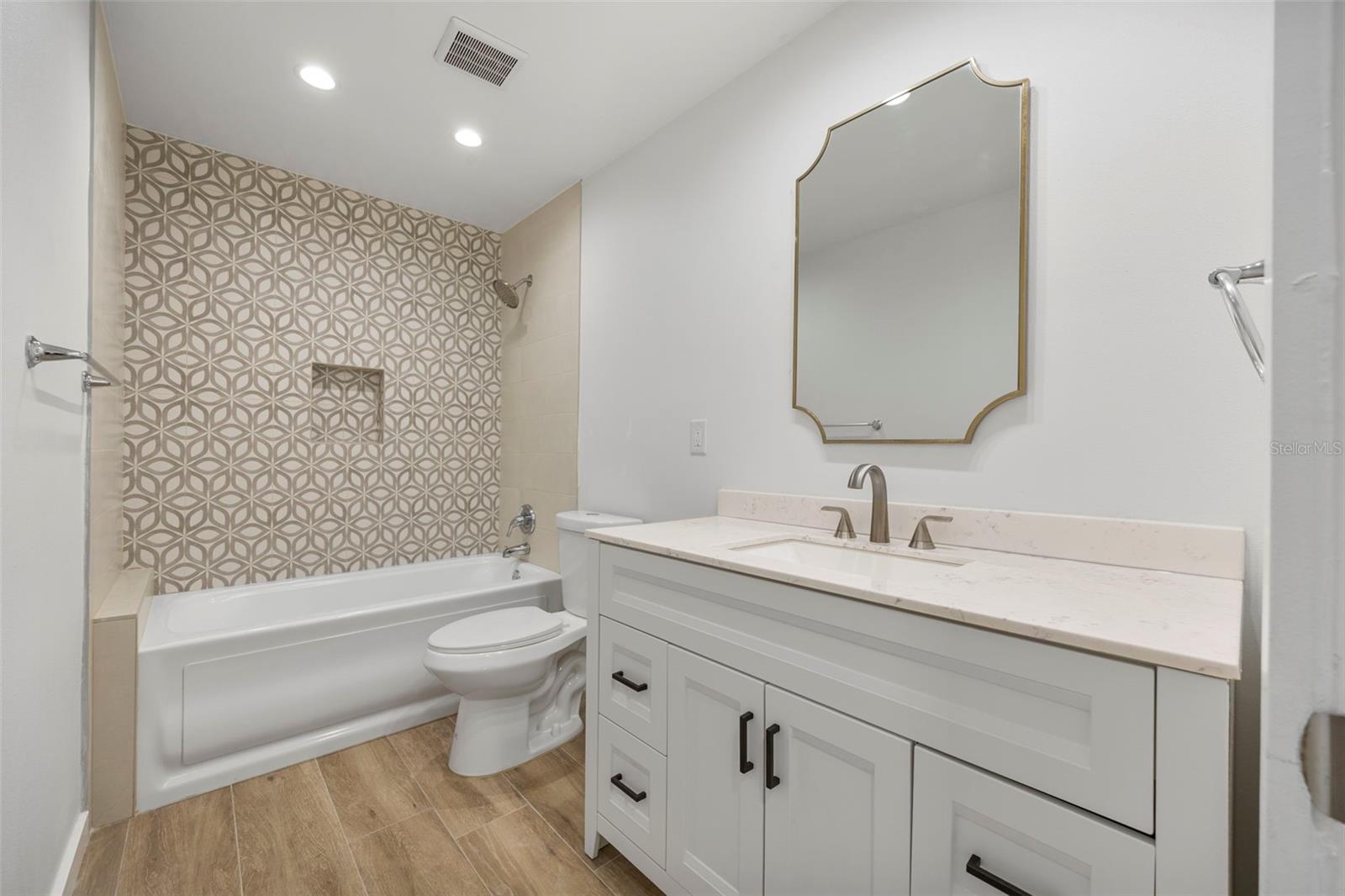 Guest Bathroom!