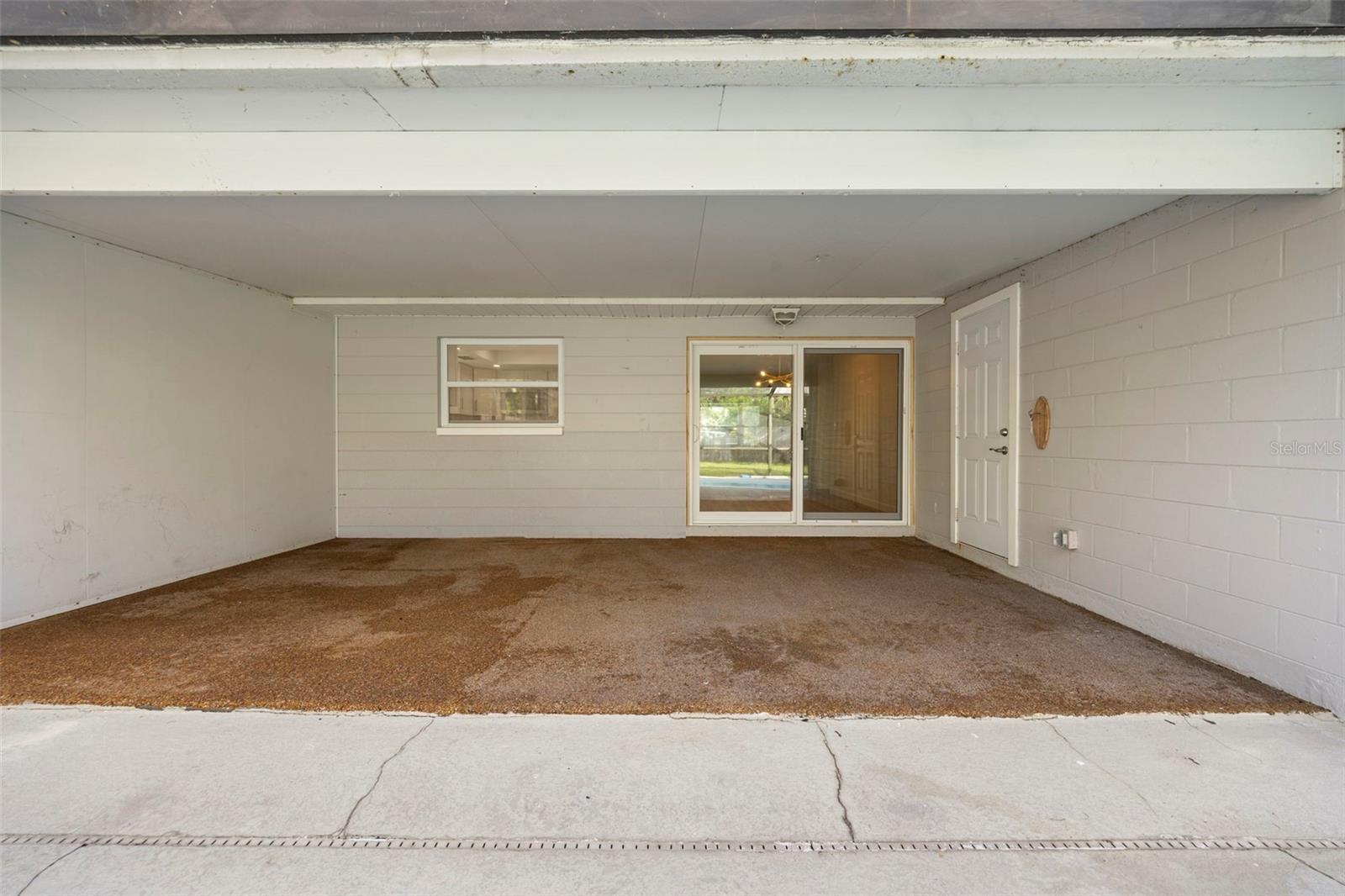 Covered Lanai!