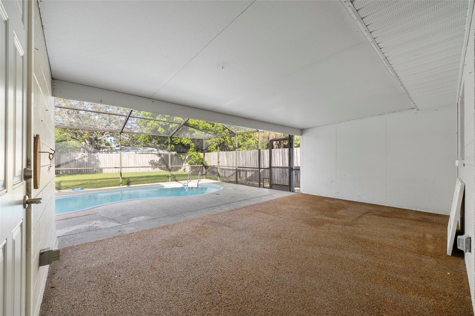 Covered Lanai!