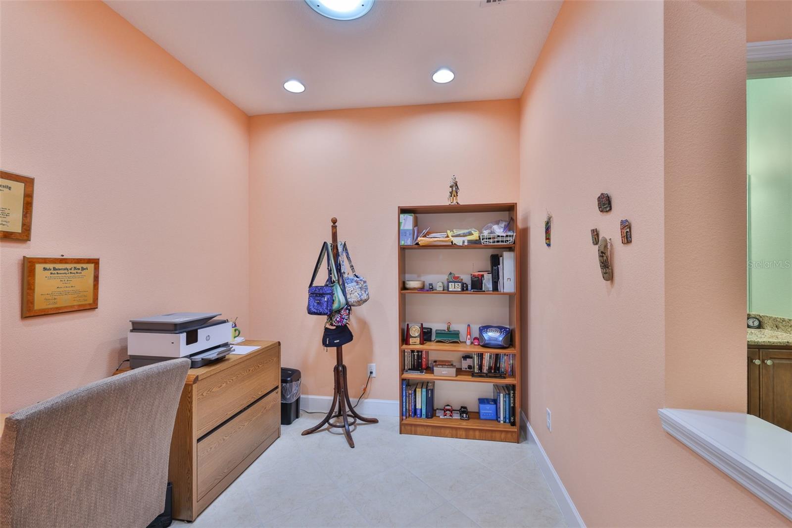 Office/den bonus room with solar tube with night retention, recessed lighting, ready for customizing!