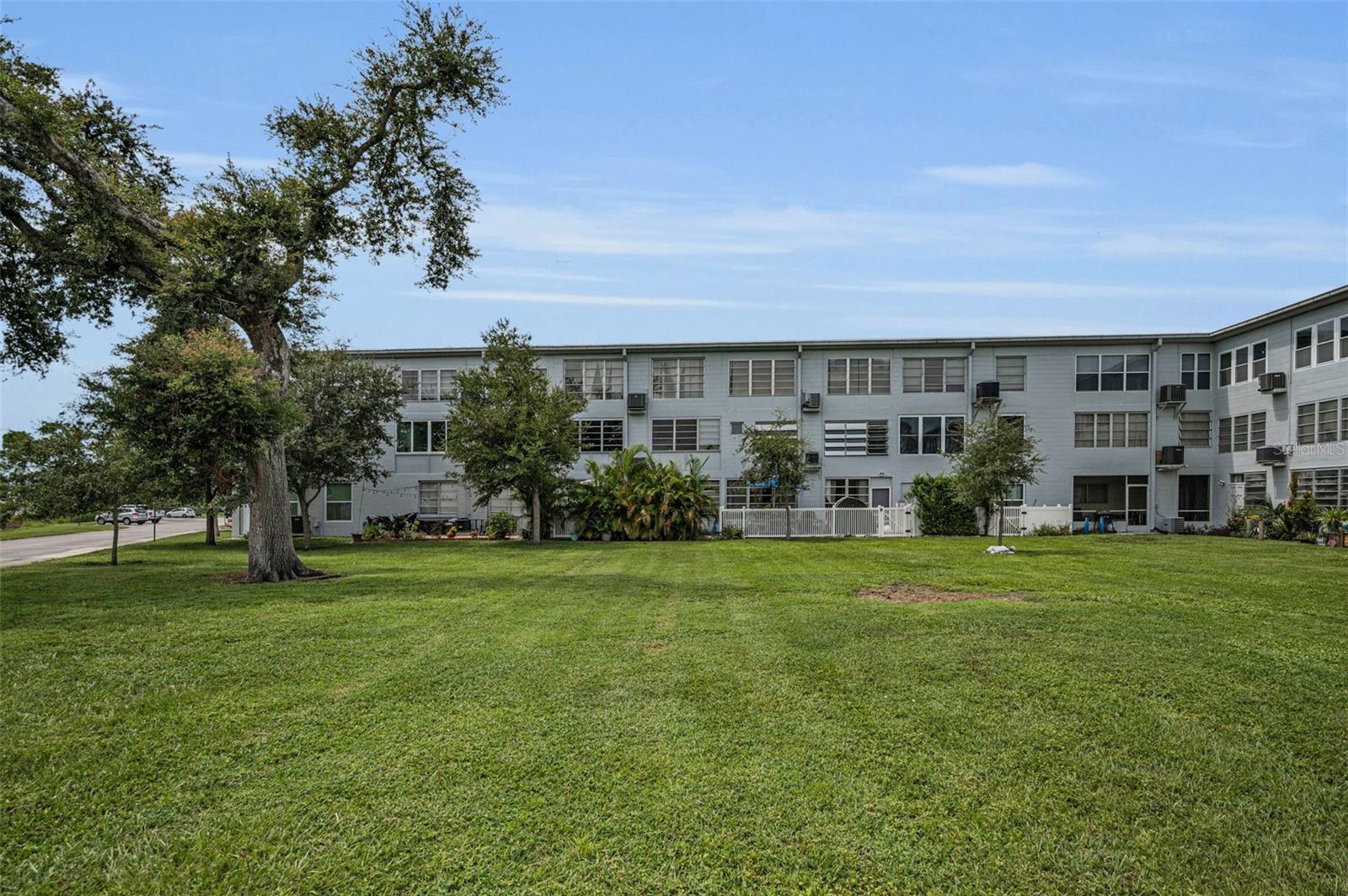 TB8417517
