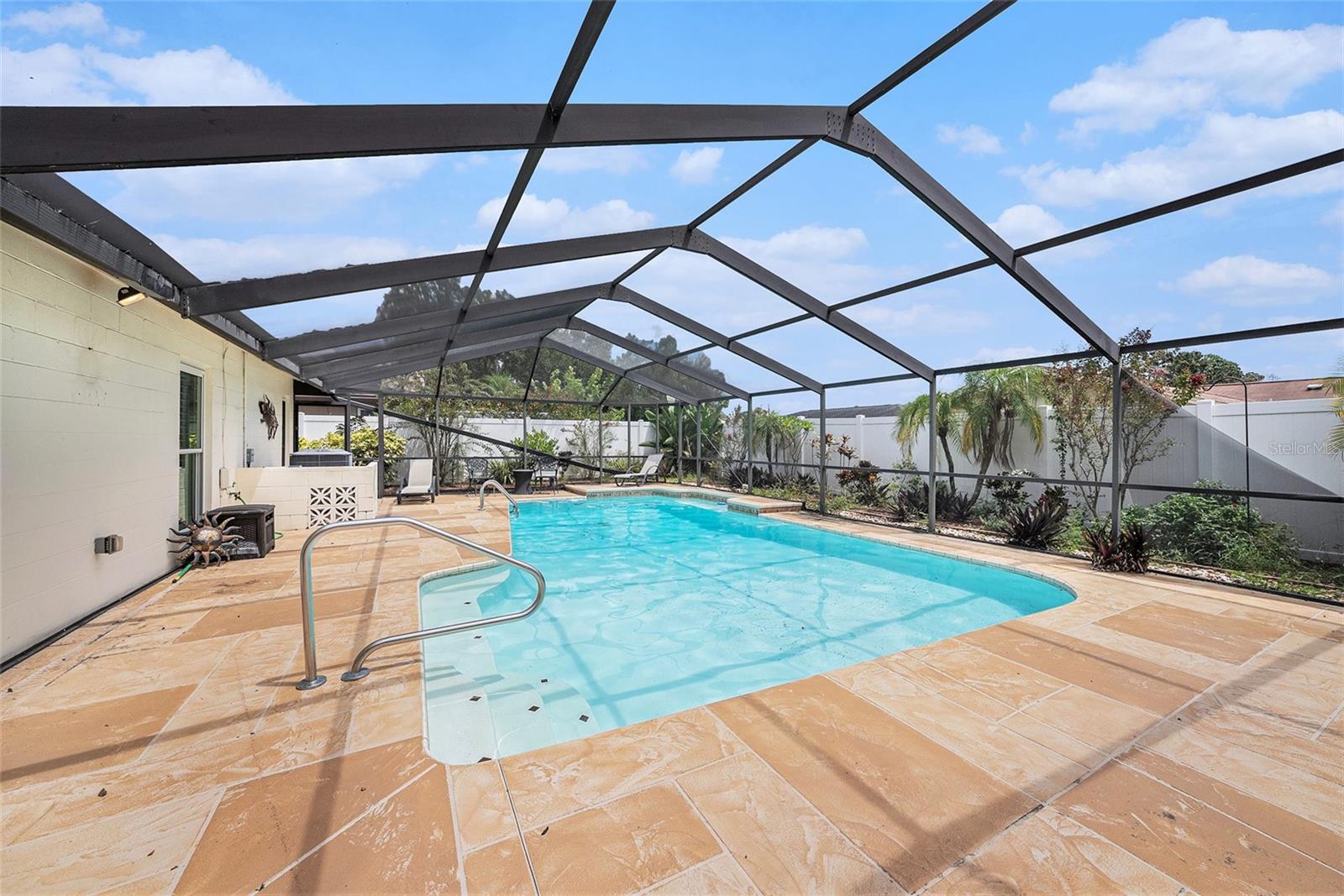 Your caged pool is where memories are made!