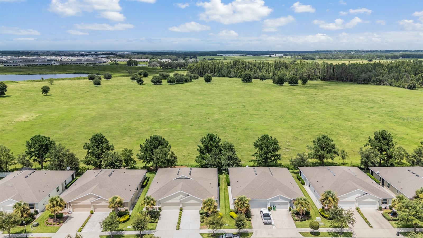 Open fields to enjoy the outdoor space from backyard
