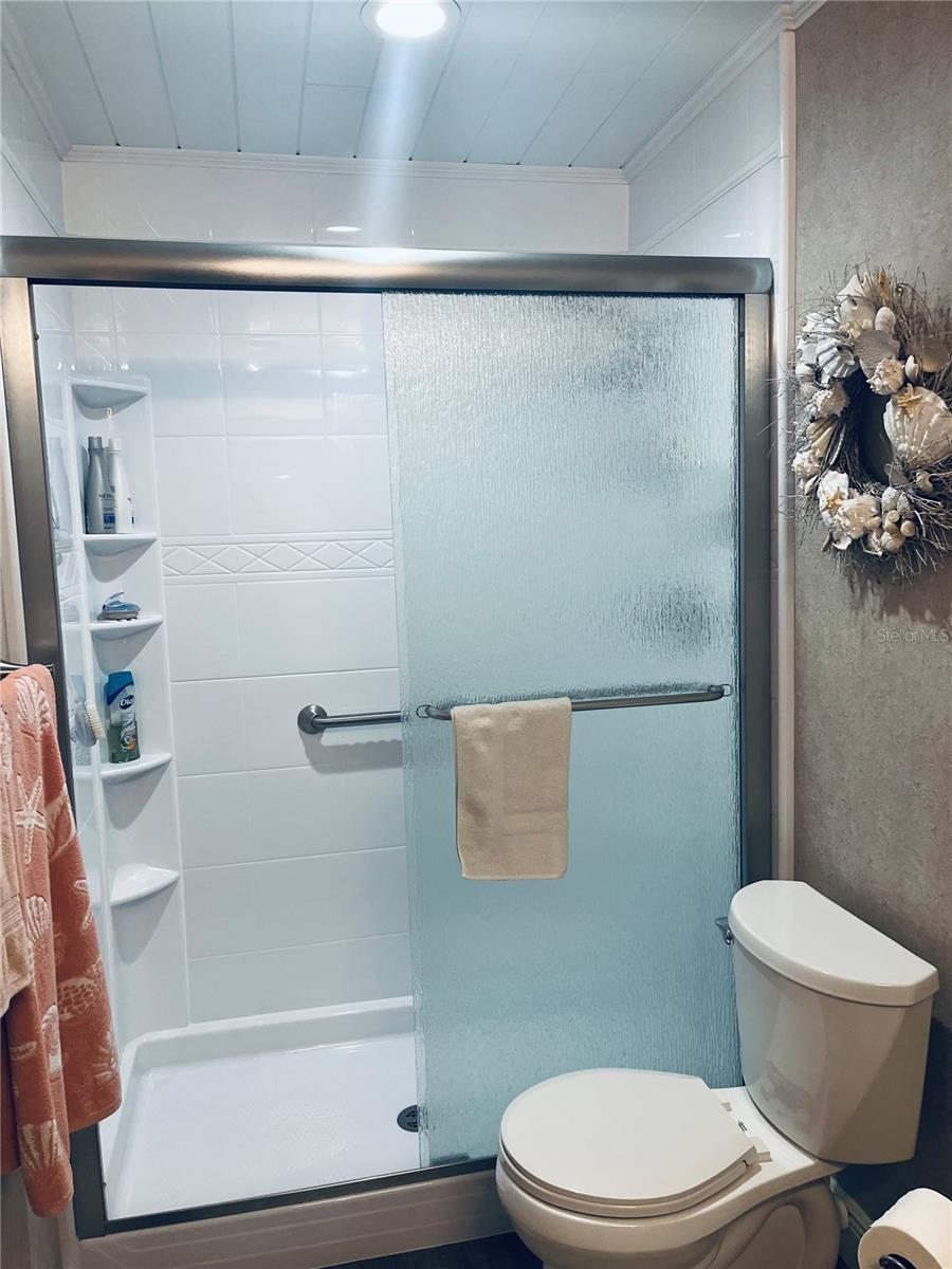 Primary BDR Shower