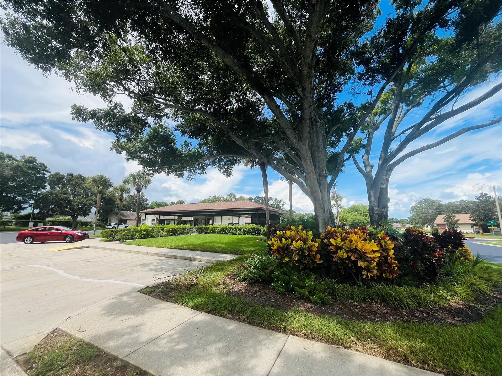Scotsdale Clusters 1-min drive up from Unit 2nd Pool/Clubhouse!