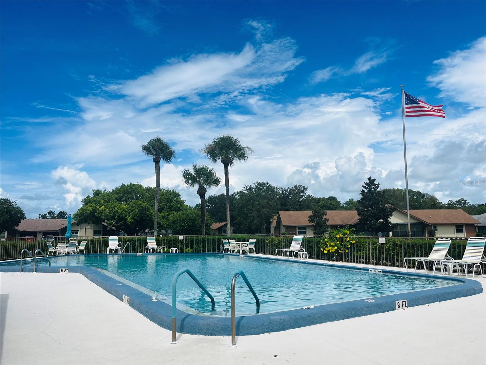 Sparkling 2nd Pool at Scotsdale Clusters! WITH Gas BBQ Grill!