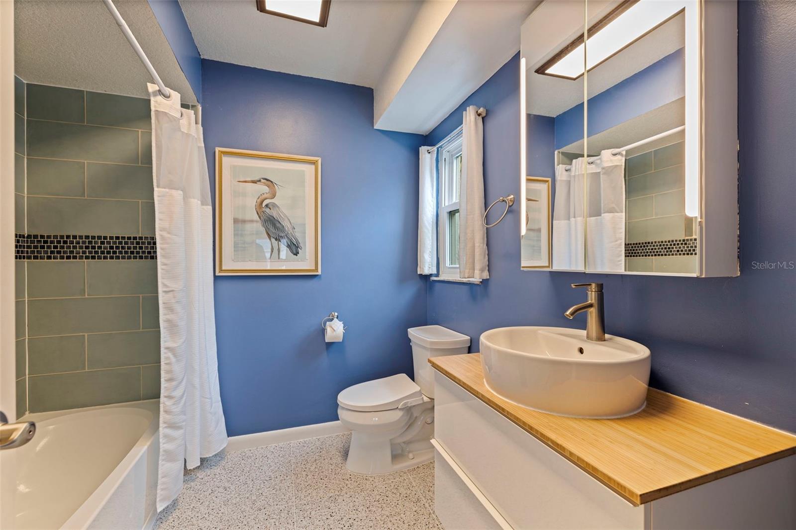 Primary bath