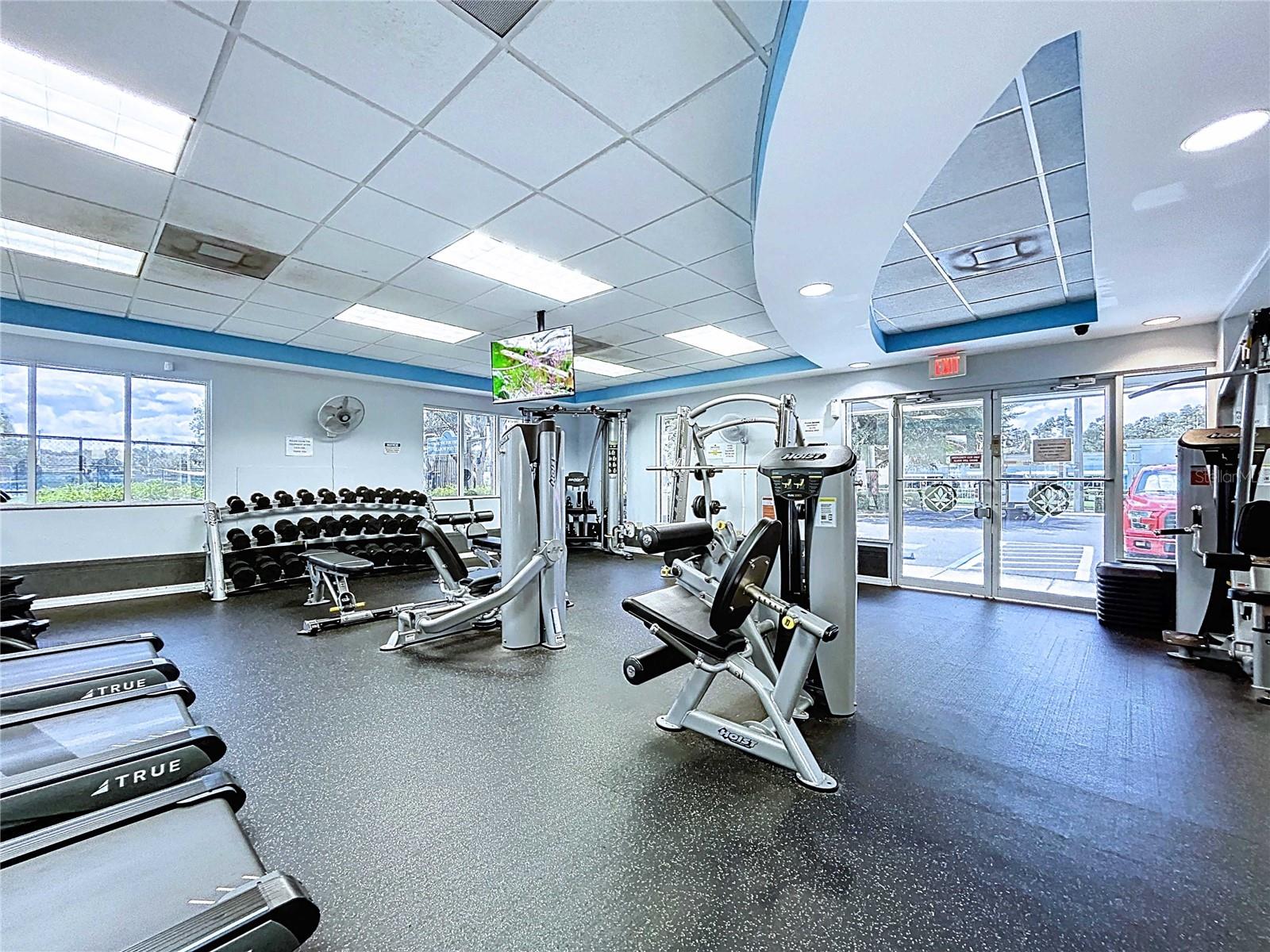 Amenity center fitness room with free weights