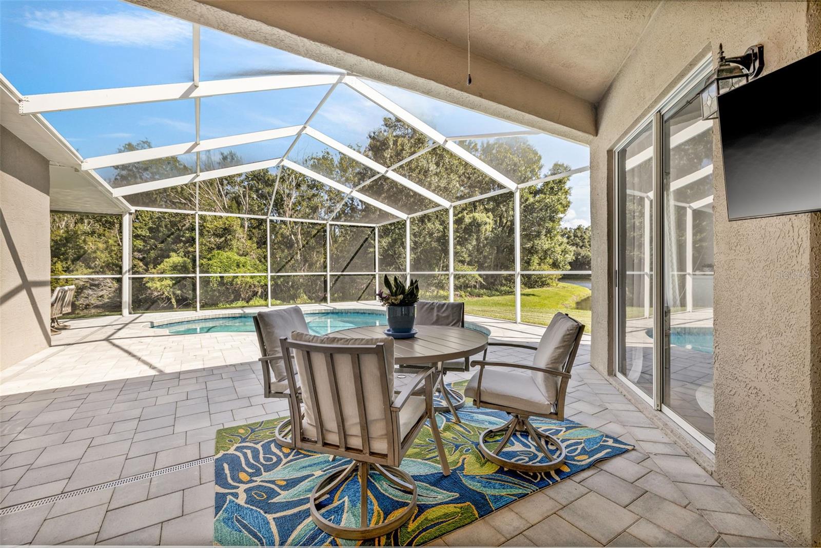Eating Space under covered Lanai