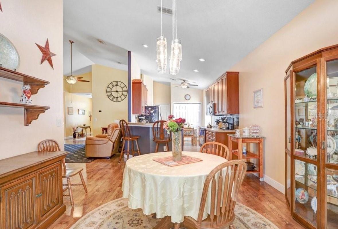 Dining Rm