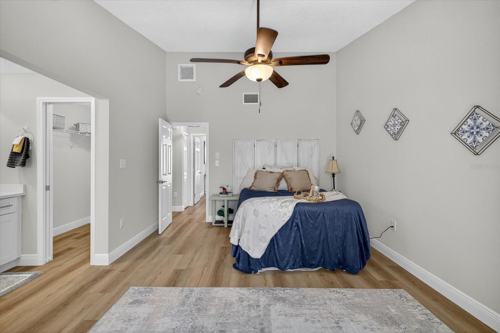 First floor ensuite bedroom