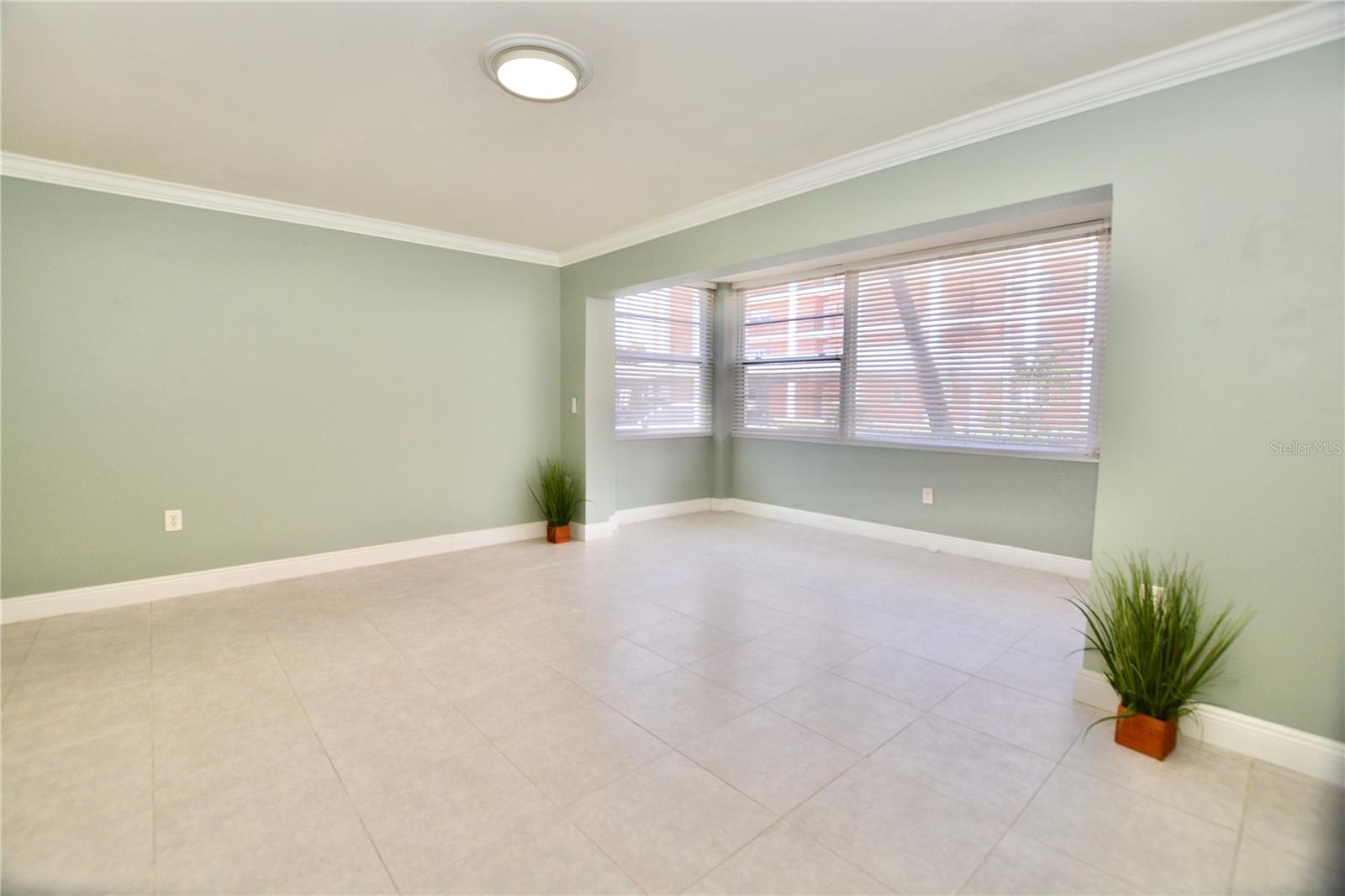 Living Room / Dinning Room