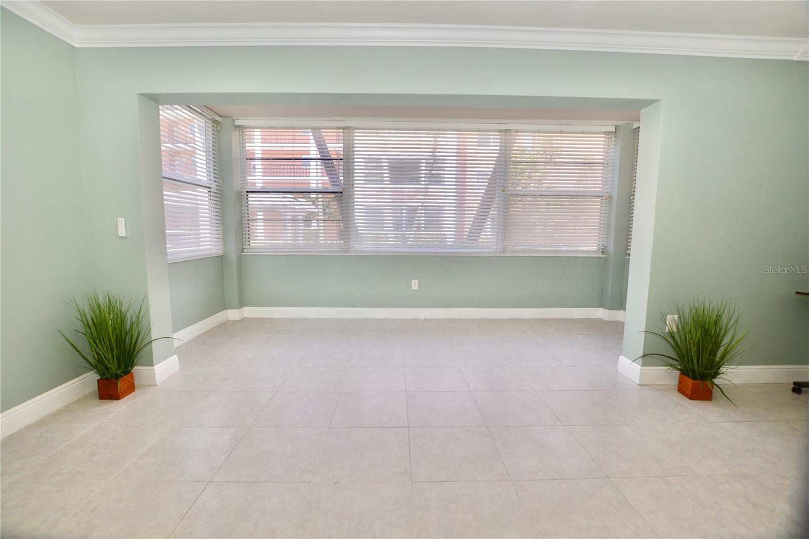 Living Room / Dinning Room