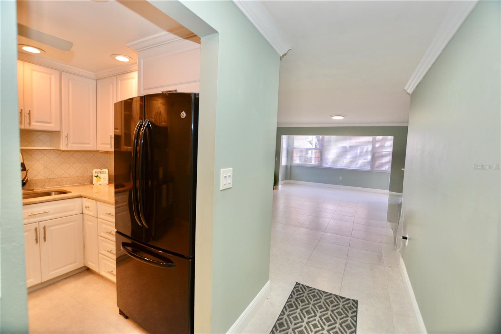 Entry to Unit