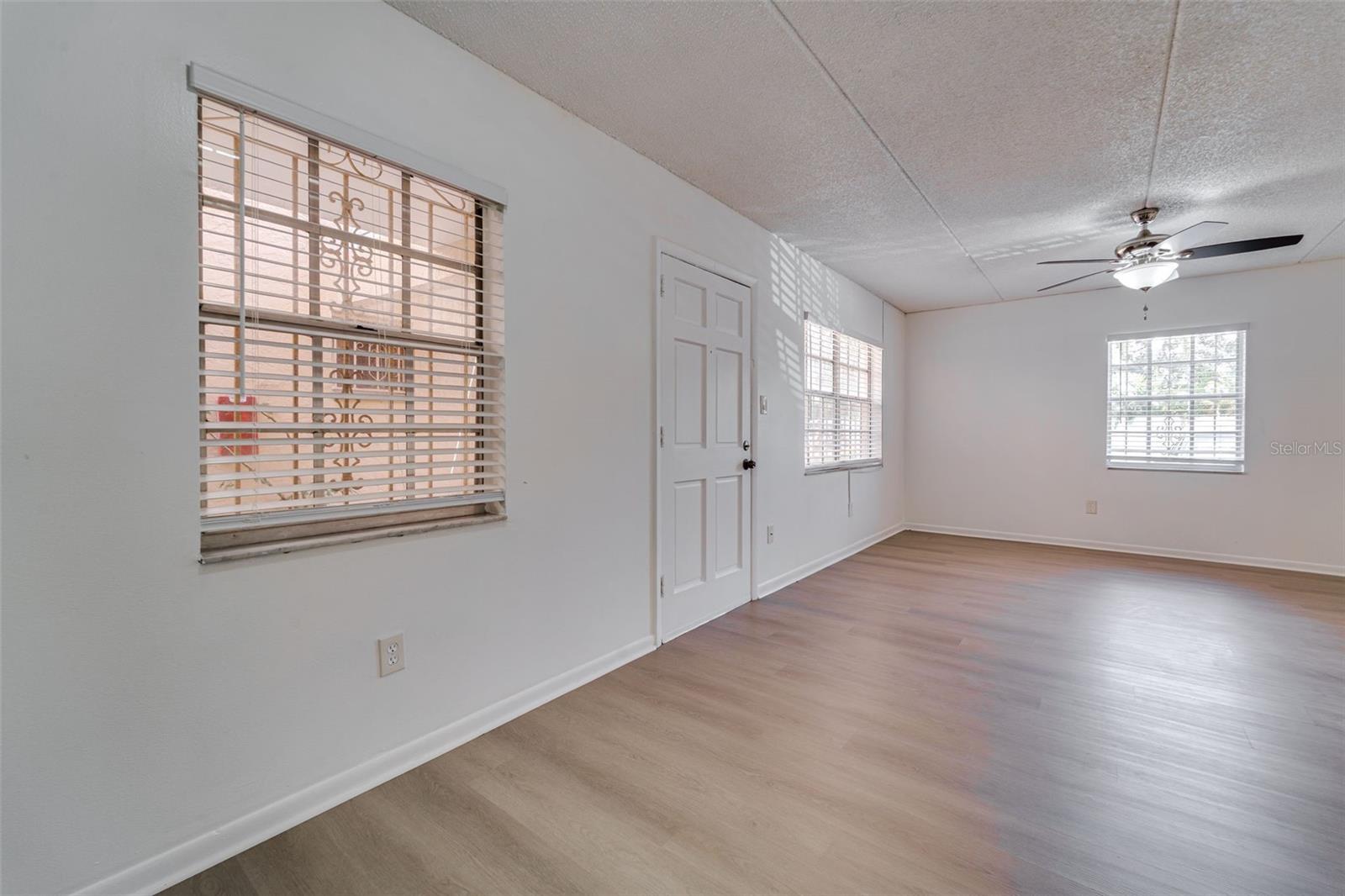 Open concept Living/Dining Area