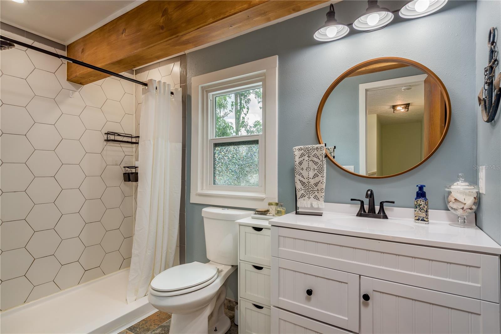 Upstairs Bath adjoins Primary Bedroom