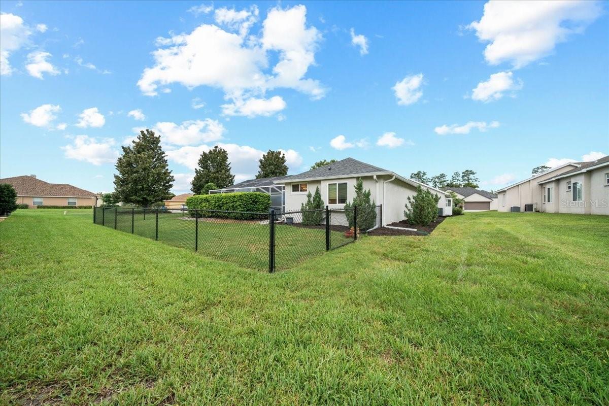 Spacious fenced yard