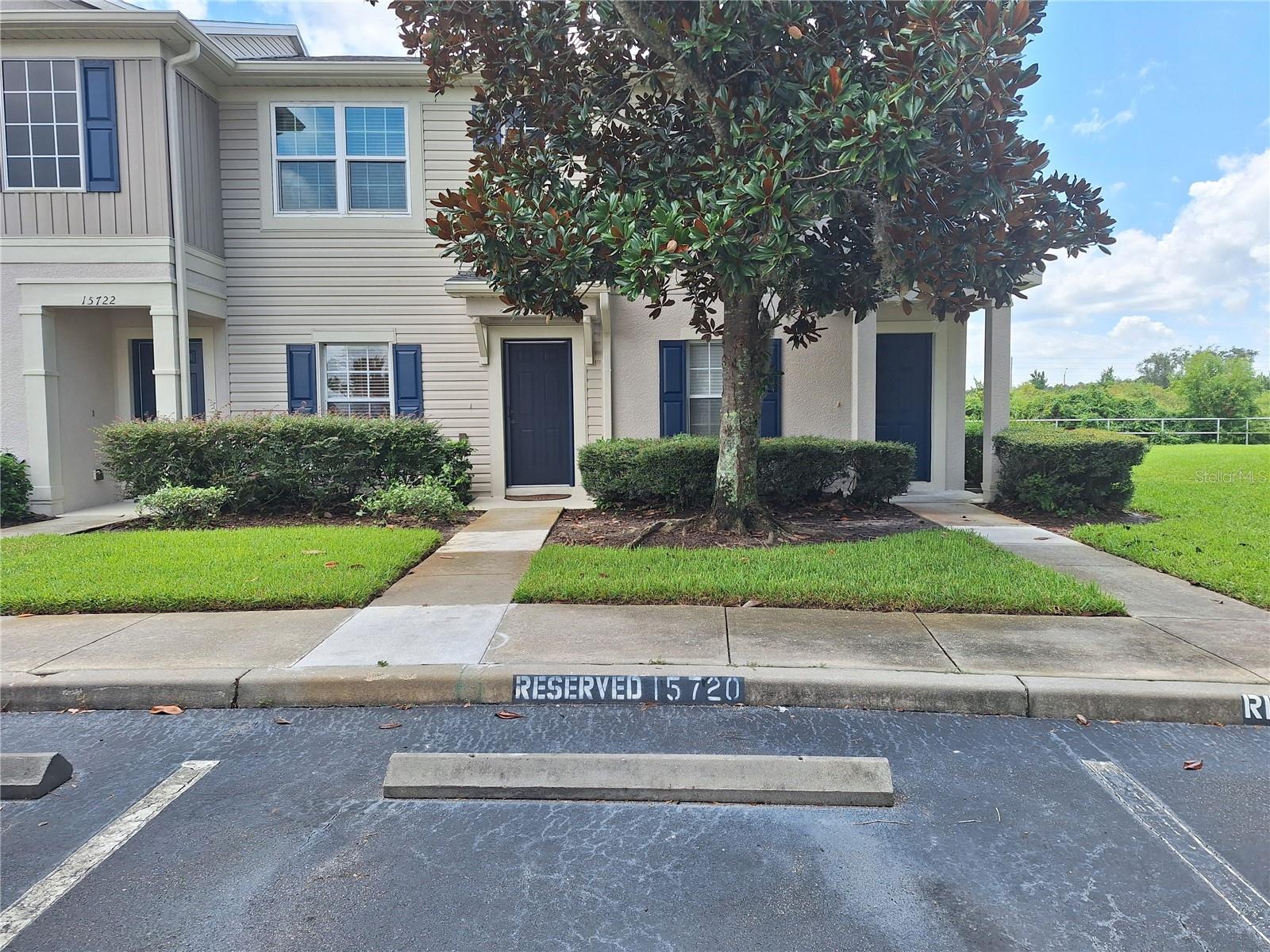 Your Personal Parking Spot right in front of your door!