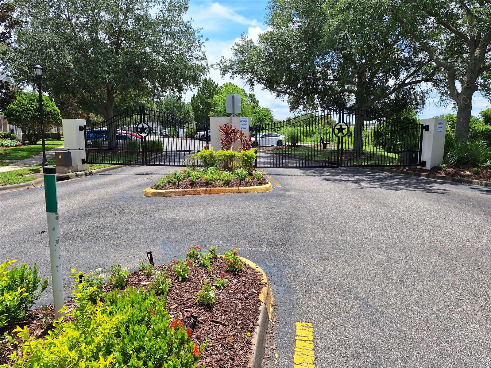 Well Groomed  Gated Community
