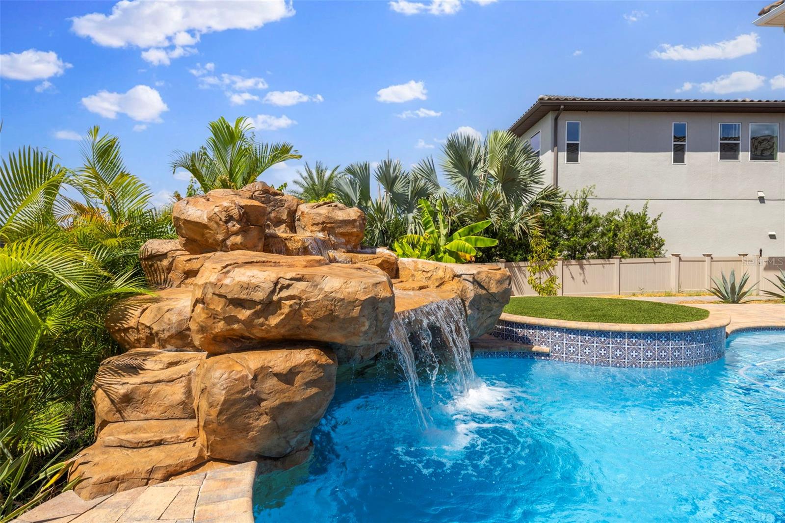 Pool / Guest Bath