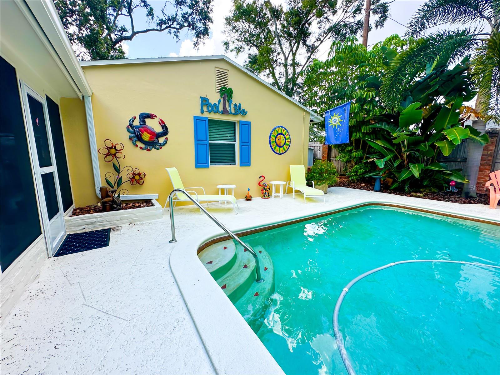 Tropical Pool & Mature Landscaping