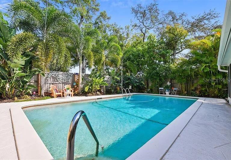 Tropical Pool & Mature Landscaping