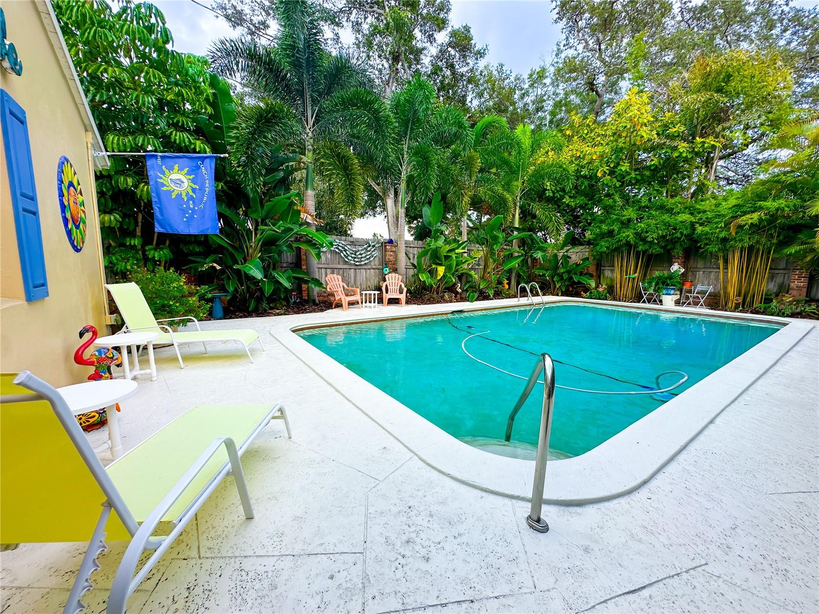 Tropical Pool & Mature Landscaping