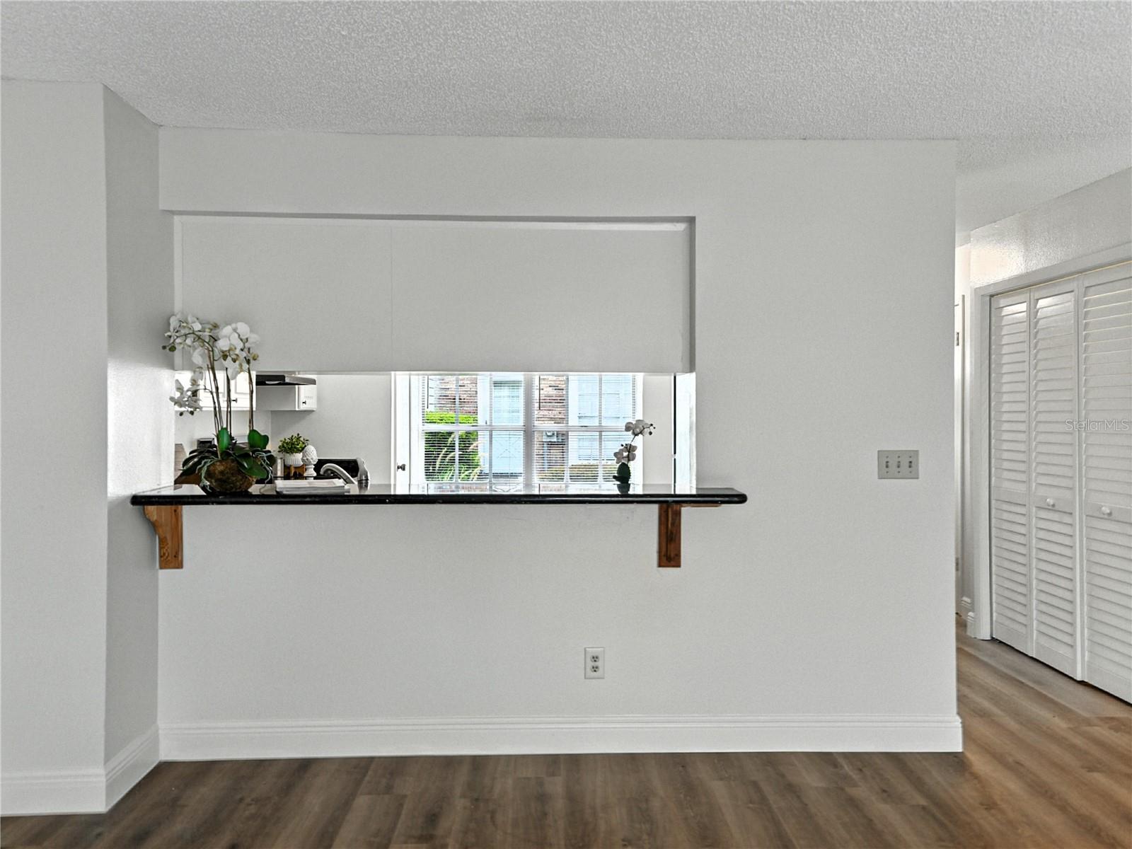 Pass Through Bar Top Seating