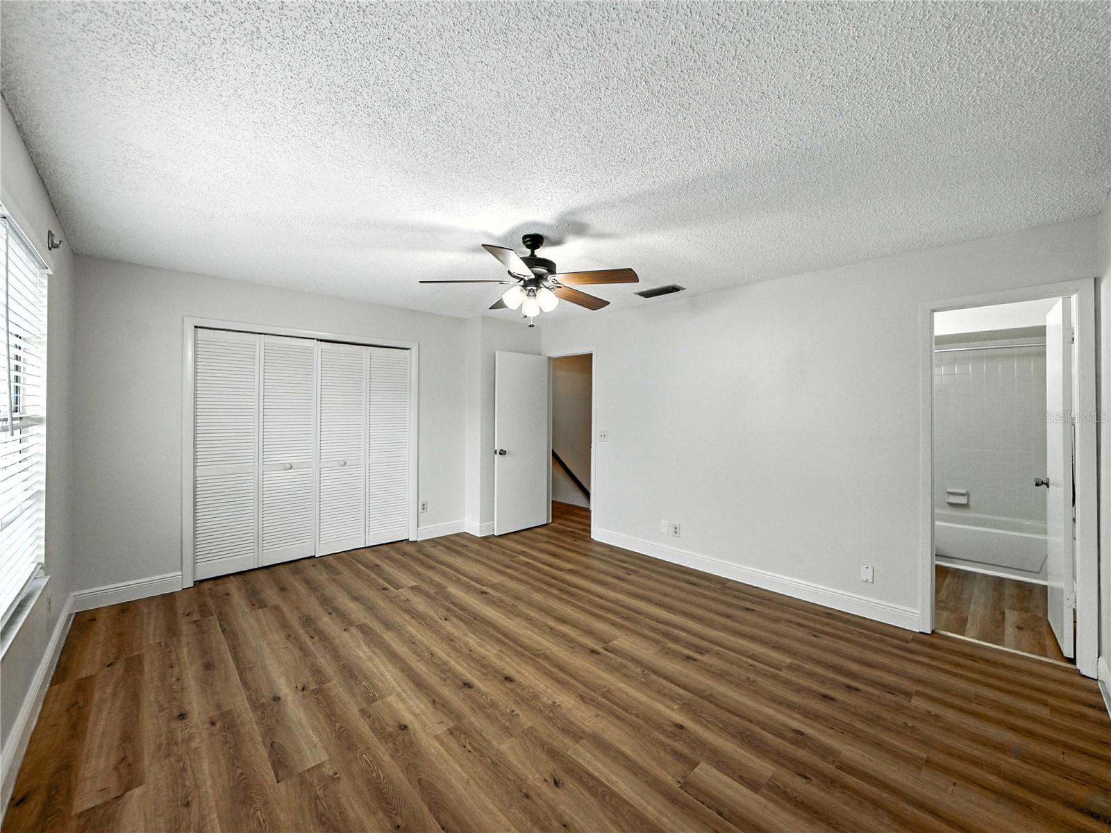 1st Primary Suite Alternate View
