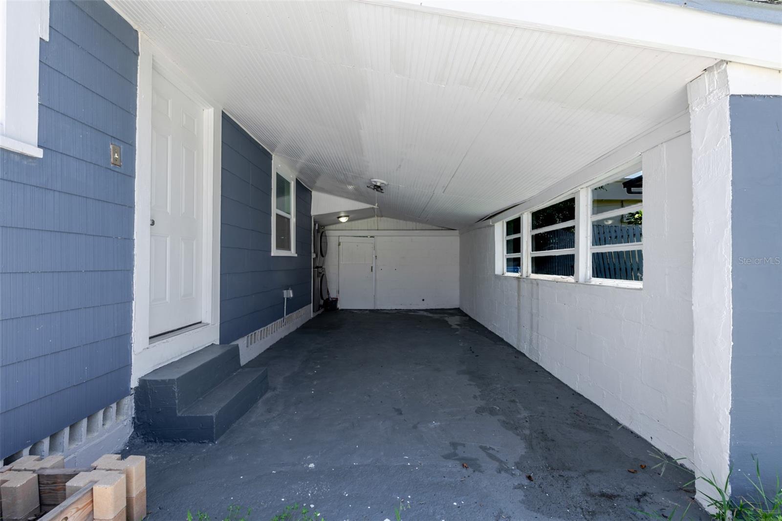 Carport