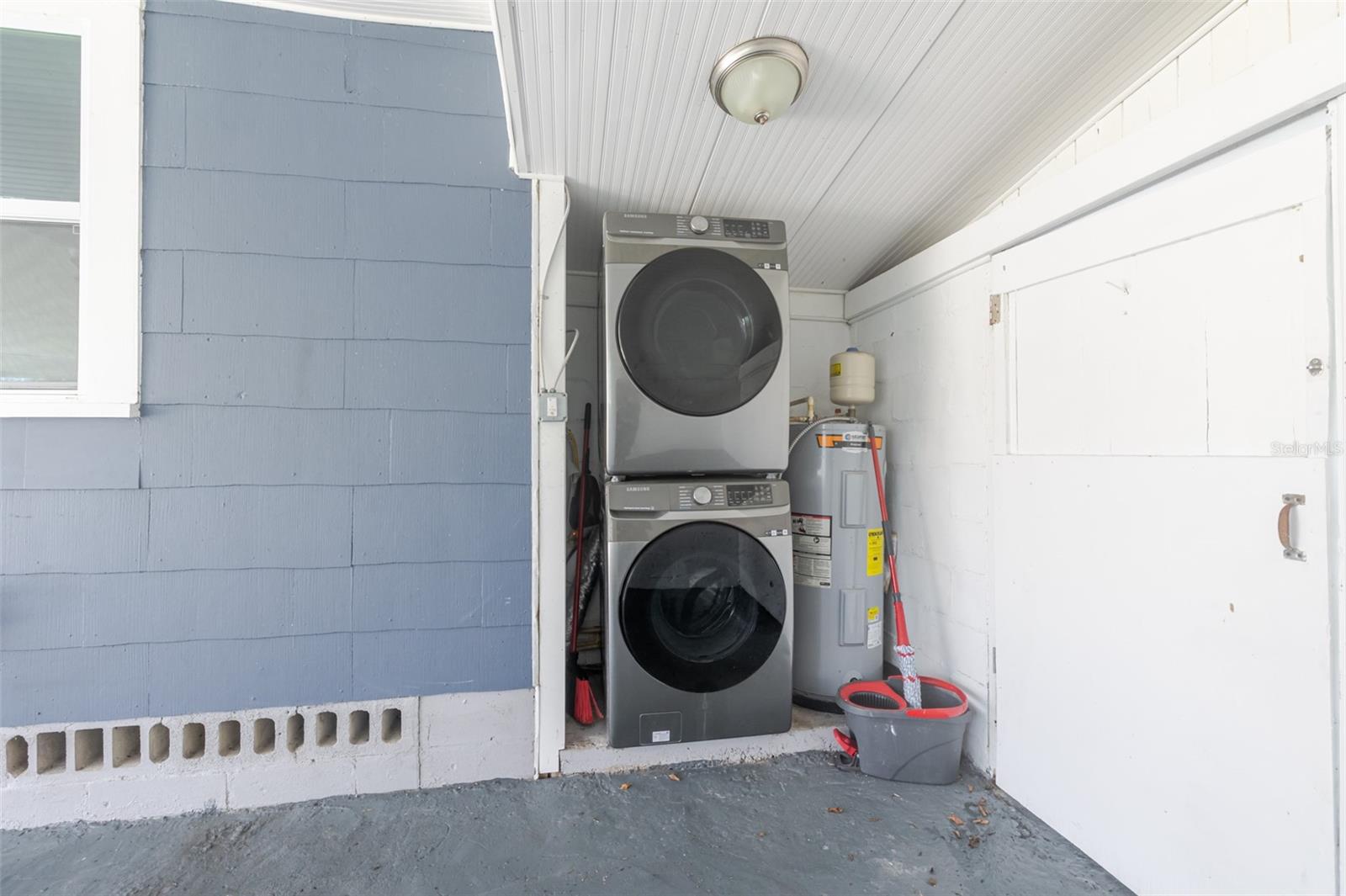 Laundry in Carport