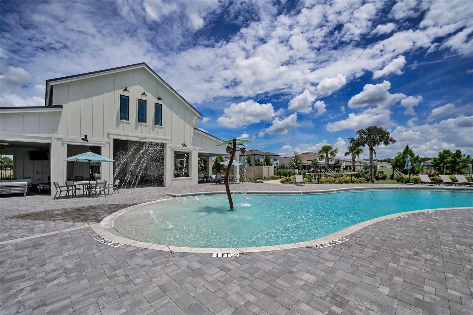 Clubhouse - Beach Entry Pool