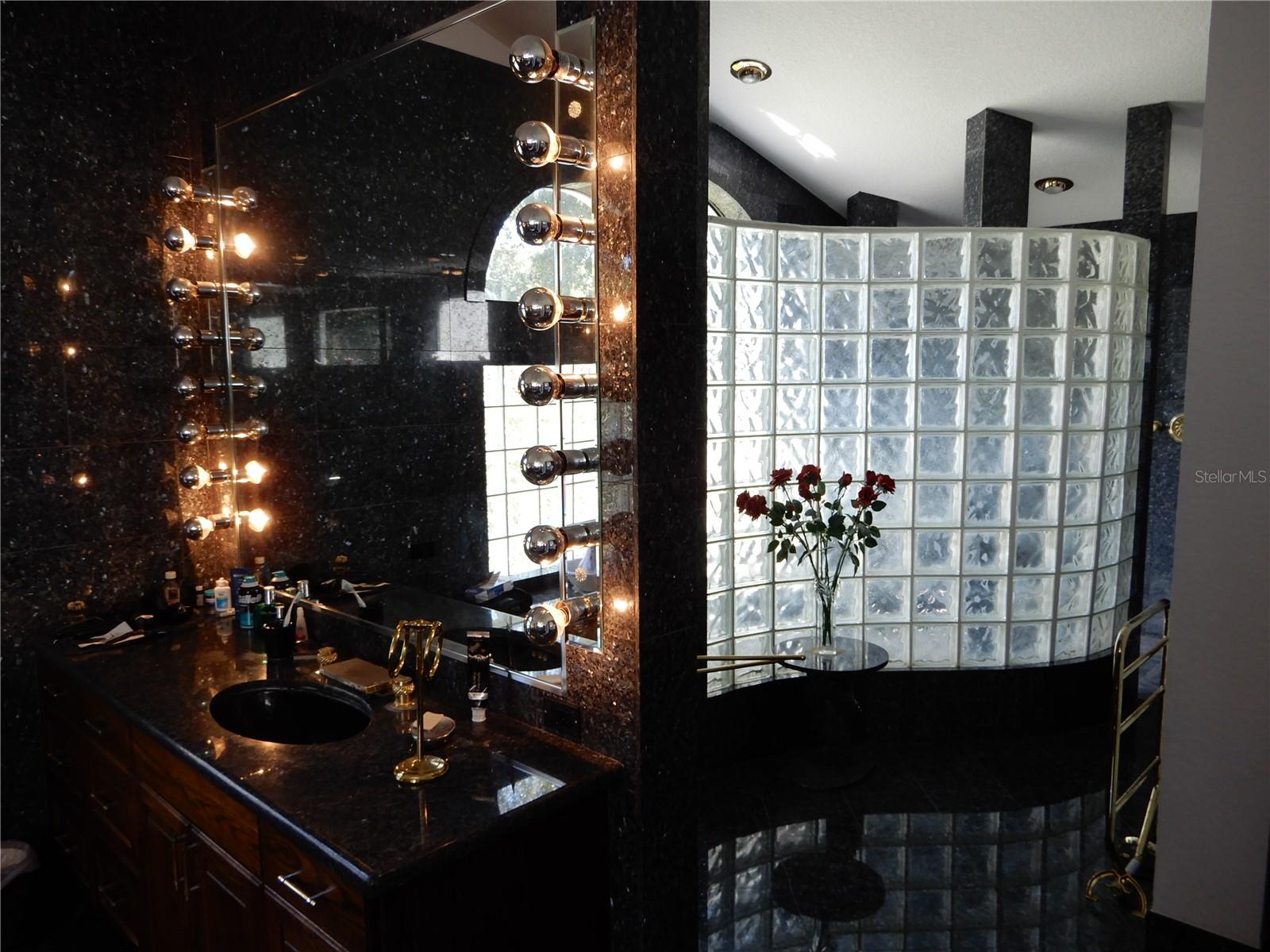En-suite looking toward the luxurious shower