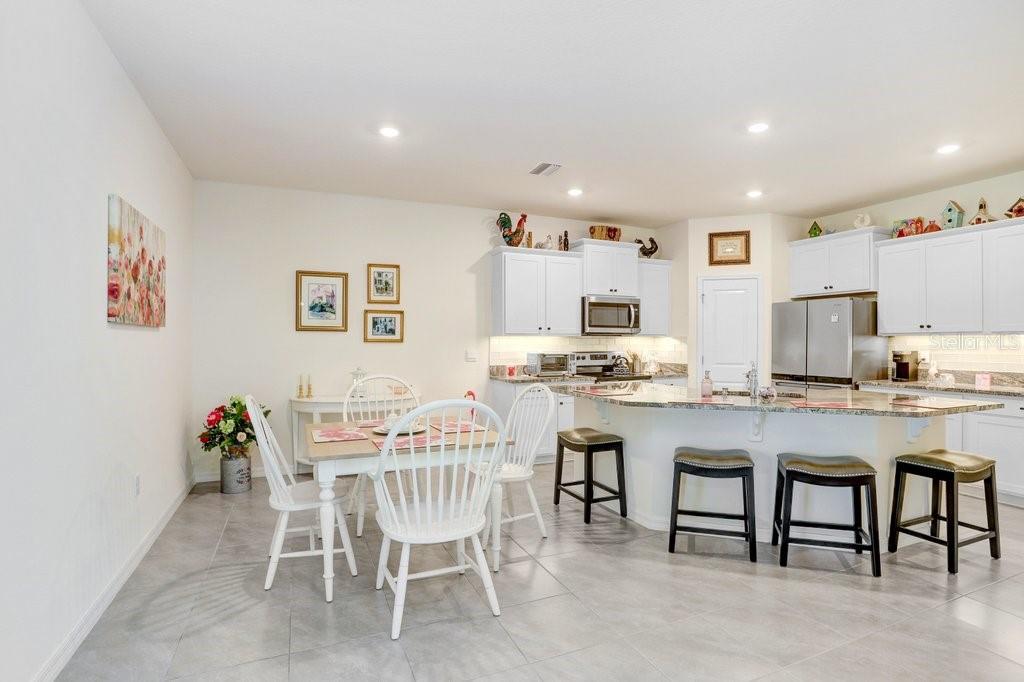 Dining/Kitchen