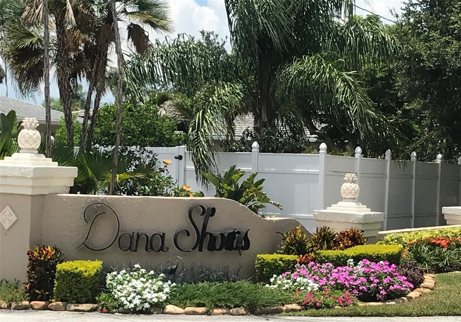 Well-established neighborhood of Dana Shores