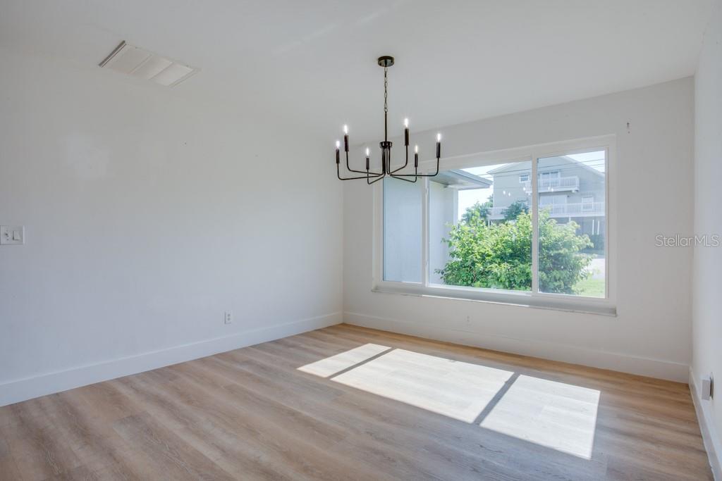 Dining room.