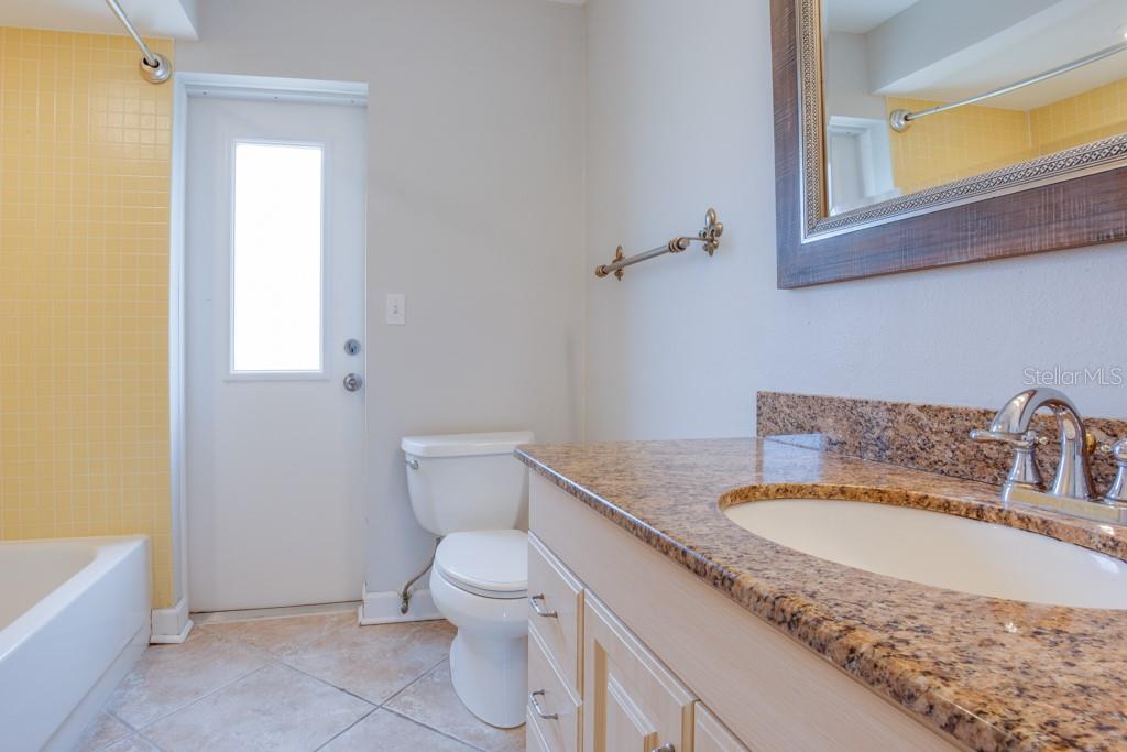 Guest bathroom.