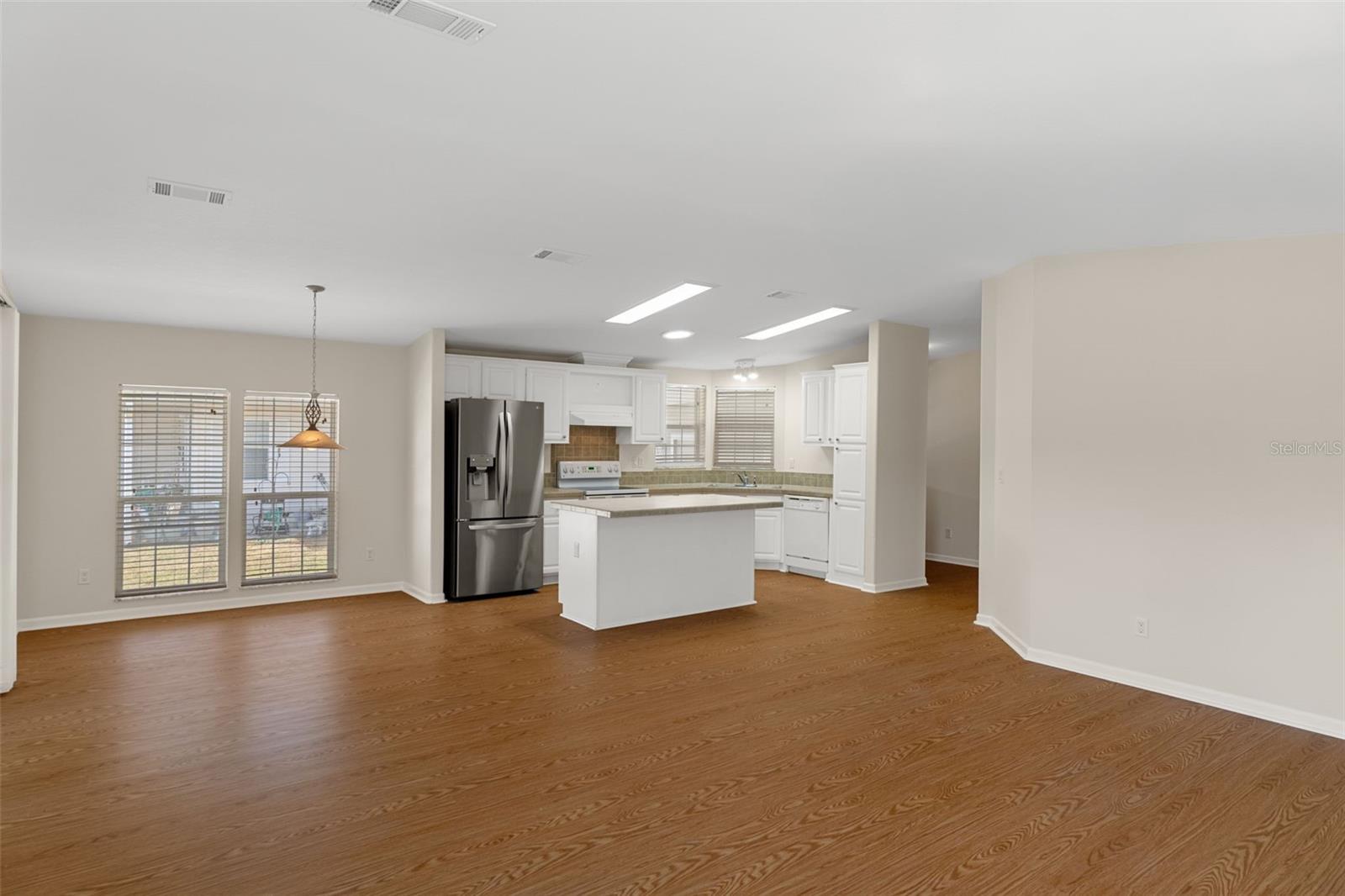 Open Floorplan kitchen dining living area