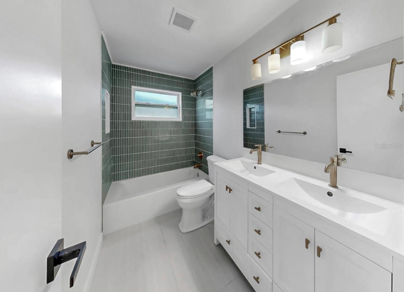 2nd Bathroom