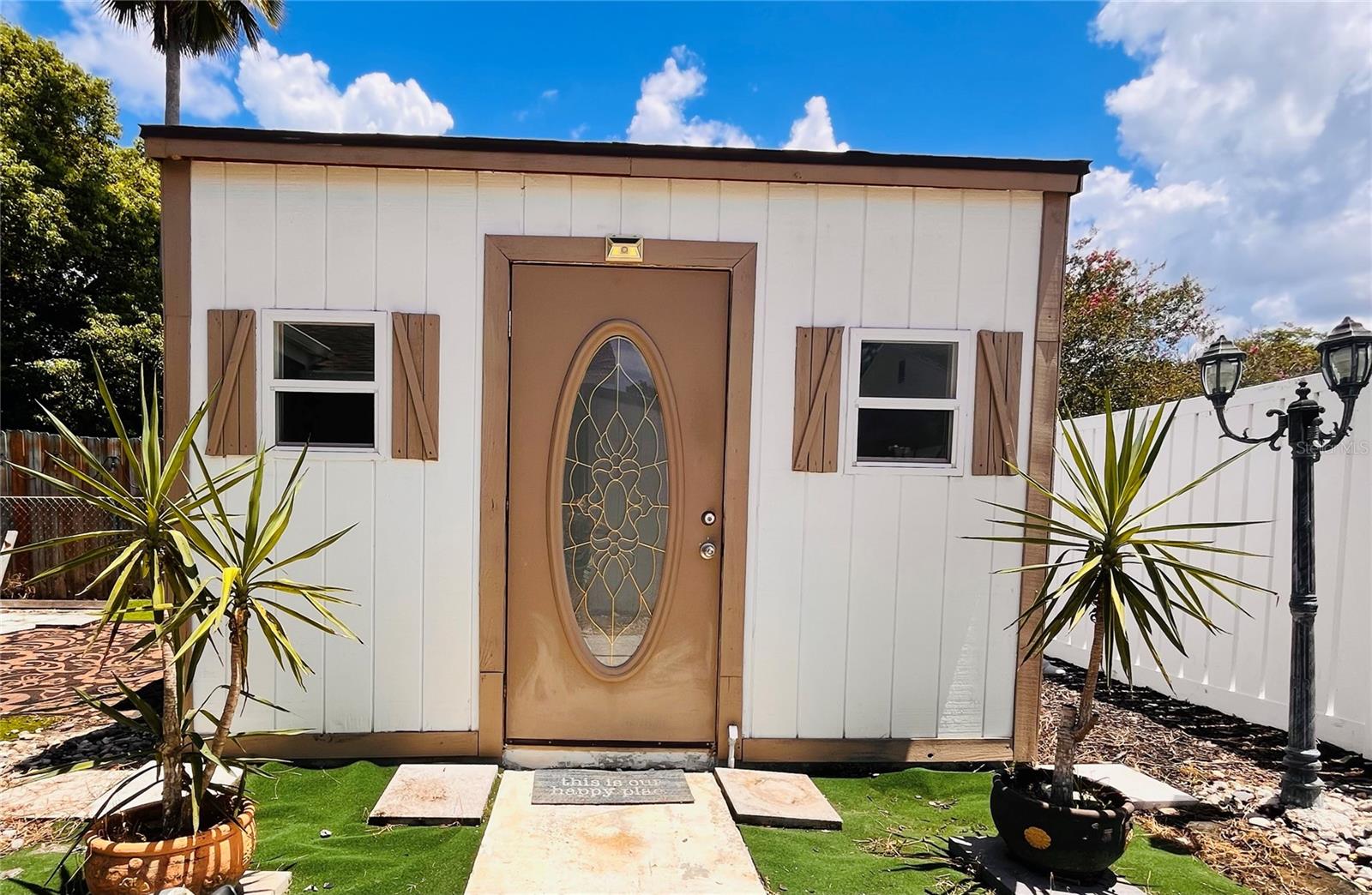 Extra Room/Office/She Shed-He Shed