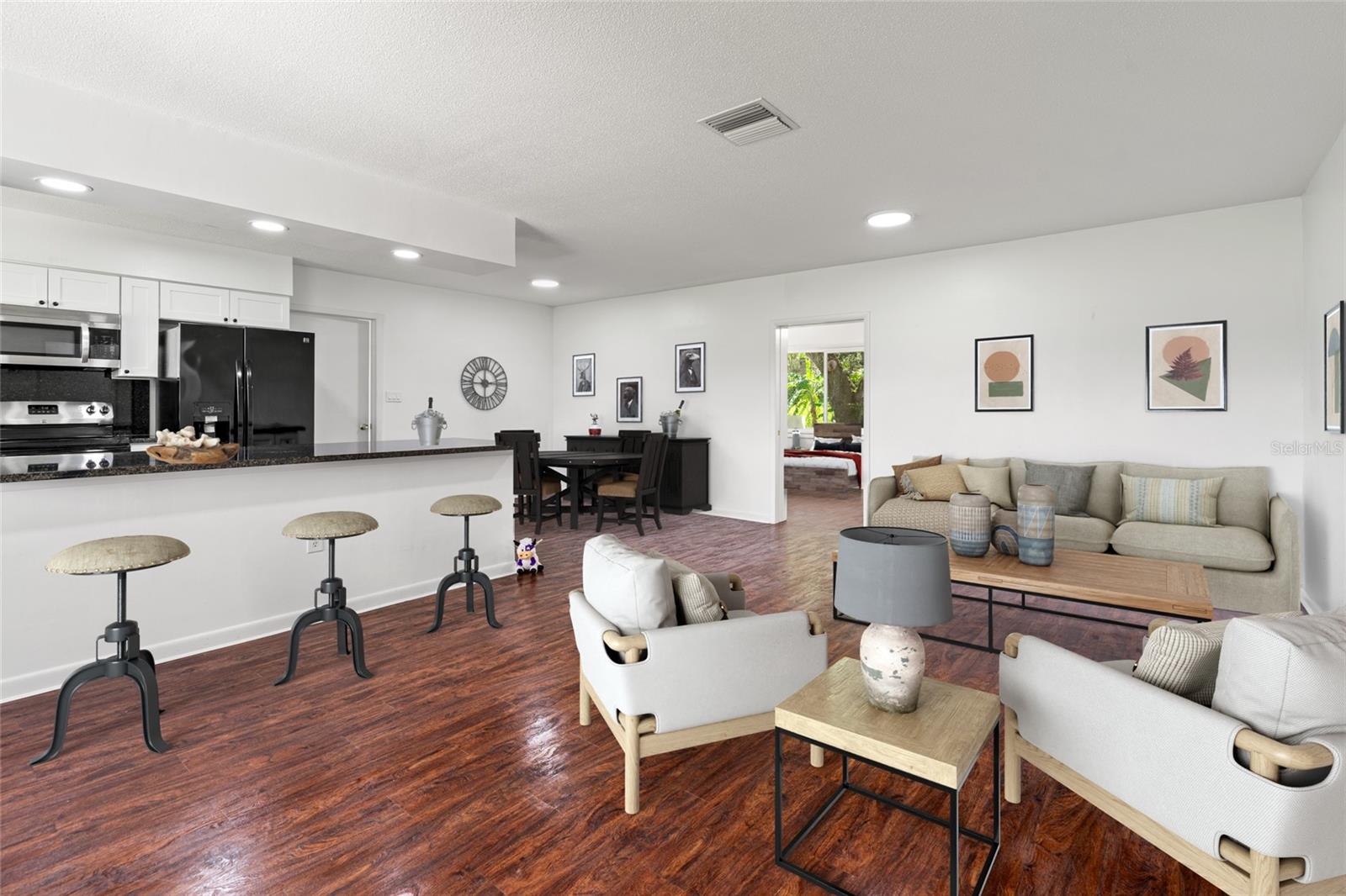 Living room, dining room, breakfast bar