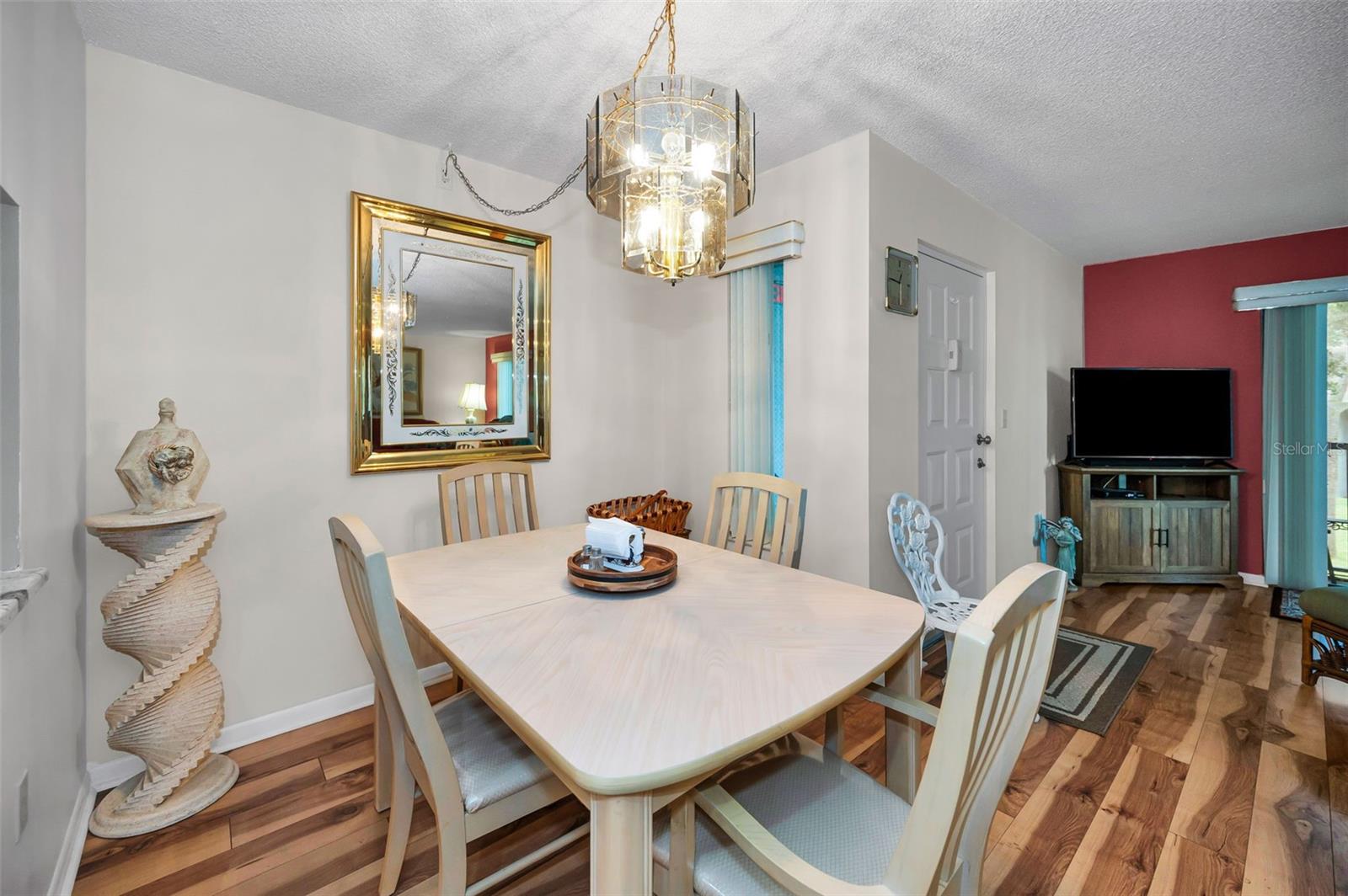 Dinette Area