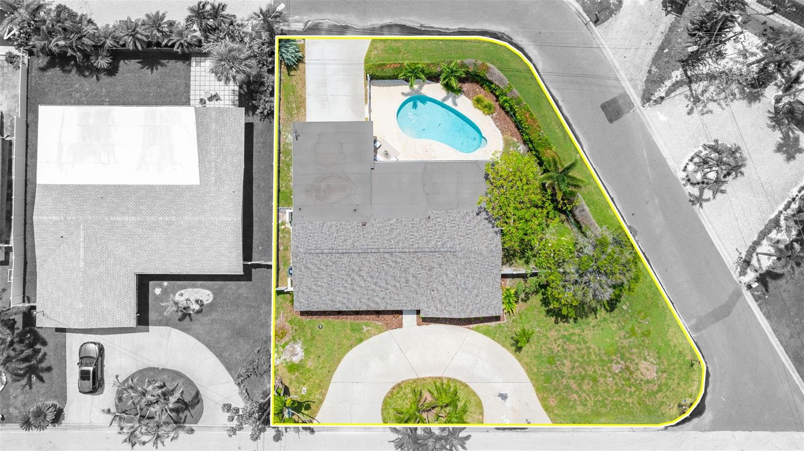 Corner lot with 2 car garage