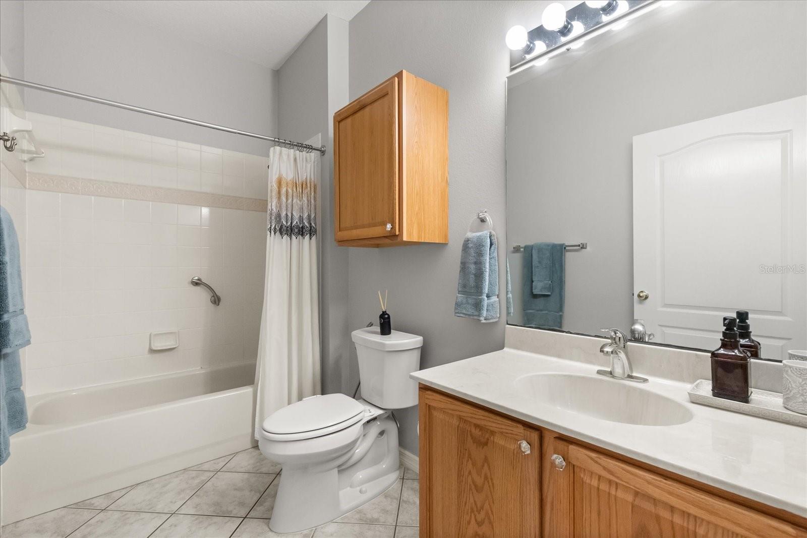 2nd bathroom